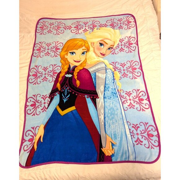 Disney 2017 Frozen Elsa and Anna Plush Fleece Blanket 62X45 - Picture 1 of 10